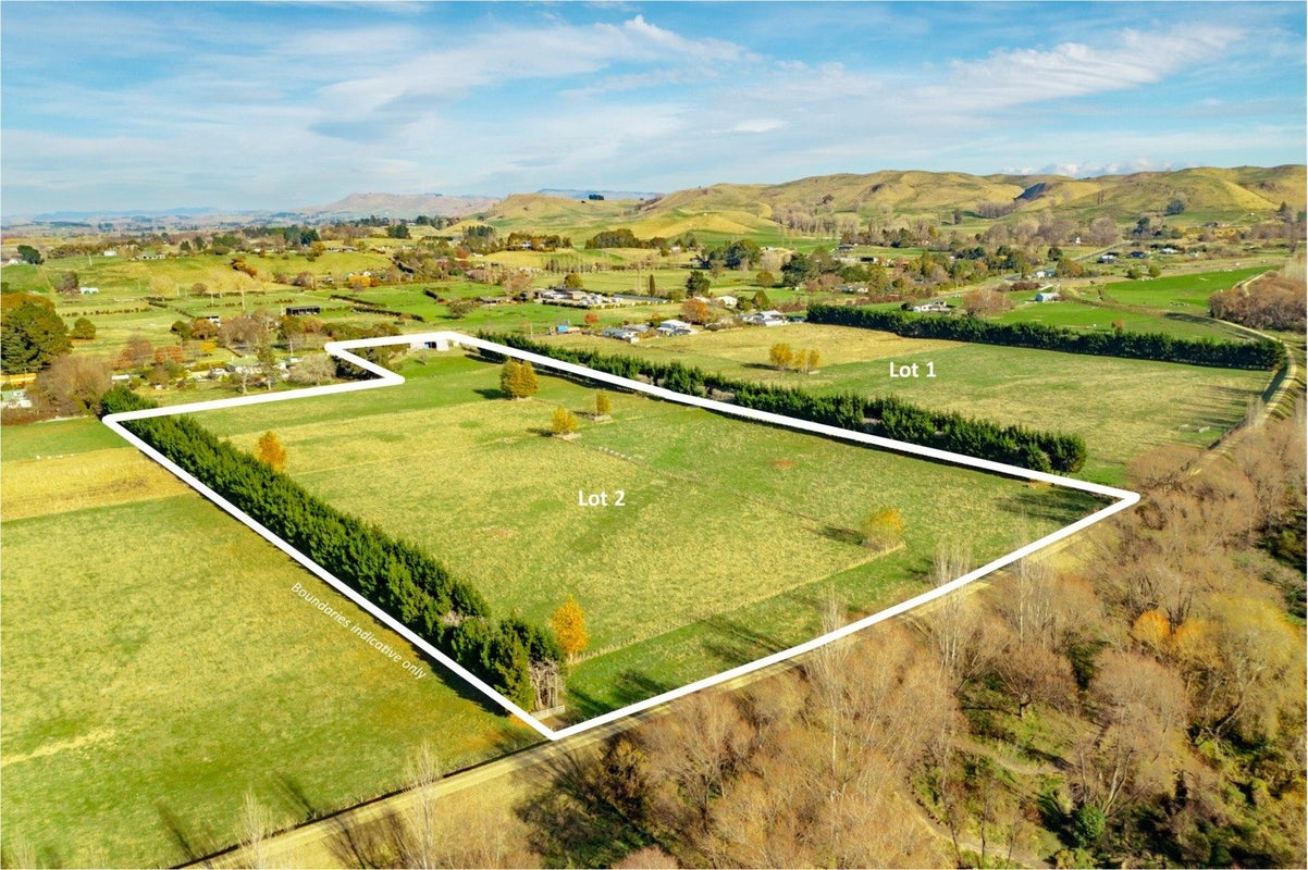 2450 State Highway 2, WAIPUKURAU, Waipukurau - Carousel 1