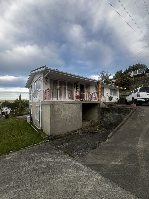 32A Swan Street, Taihape - Carousel 2