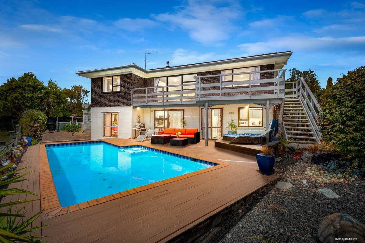 2/32 Rapallo Place, Farm Cove, Auckland - Carousel 1