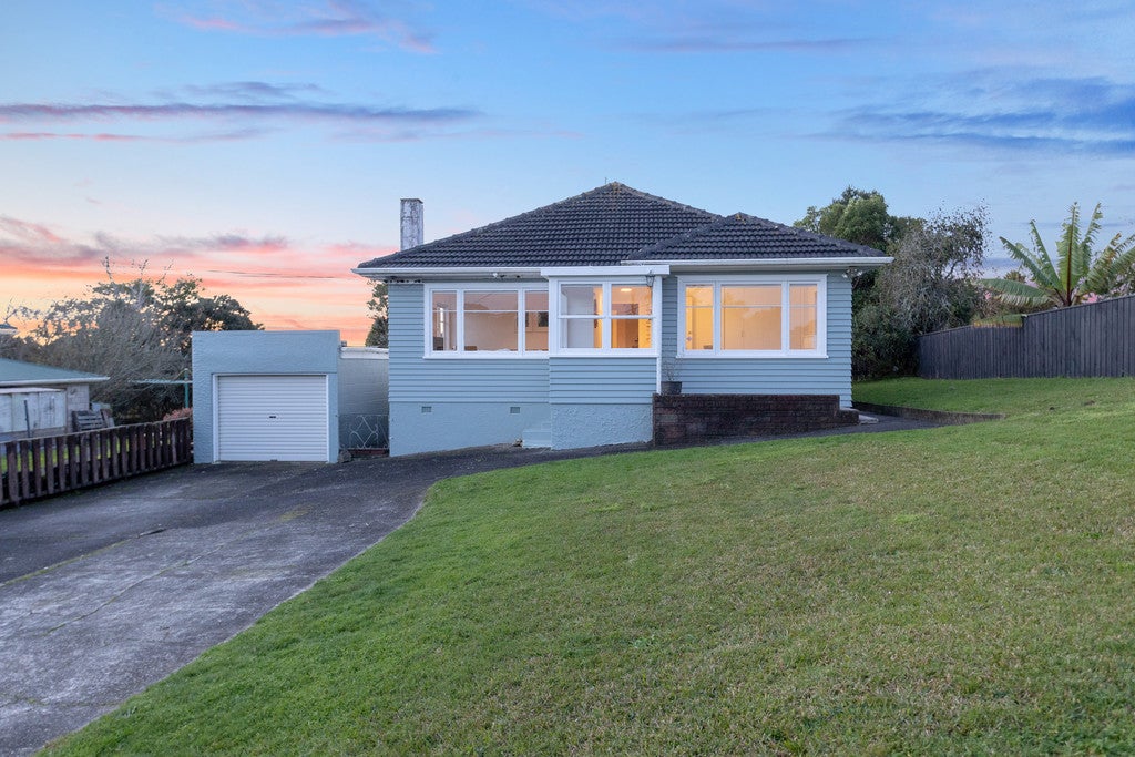 5 Routley Drive, Glen Eden, Auckland - Carousel 2