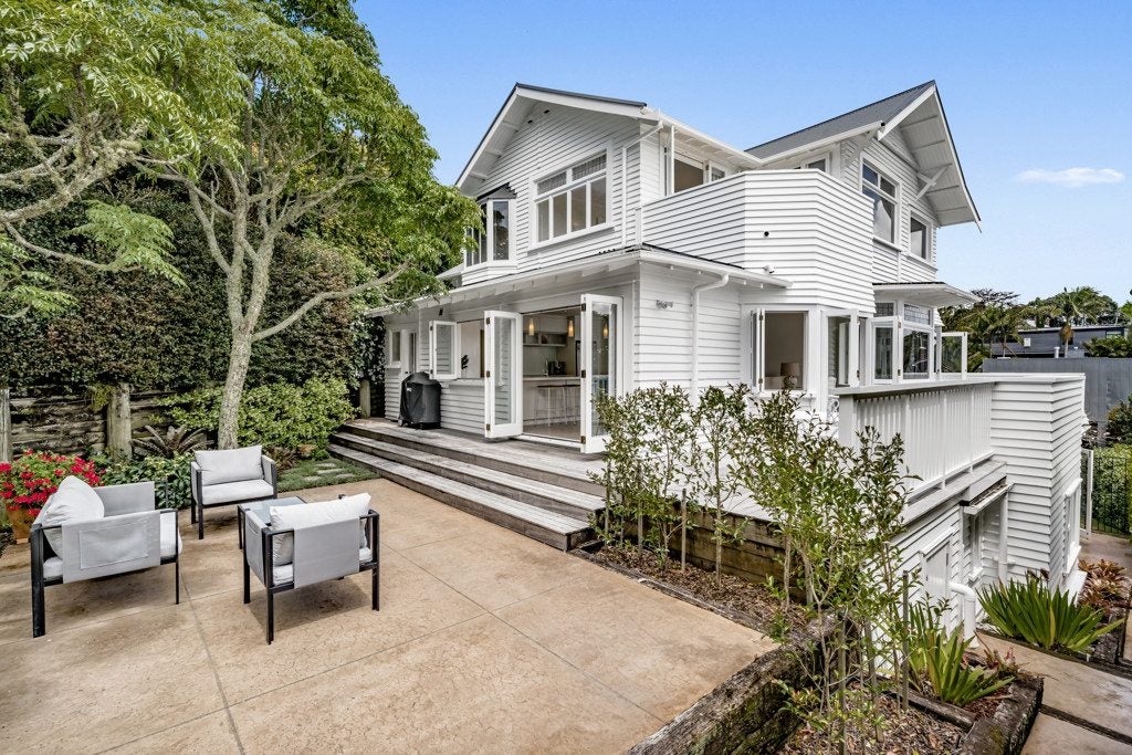 13 Eastbourne Road, Remuera, Auckland - Carousel 2