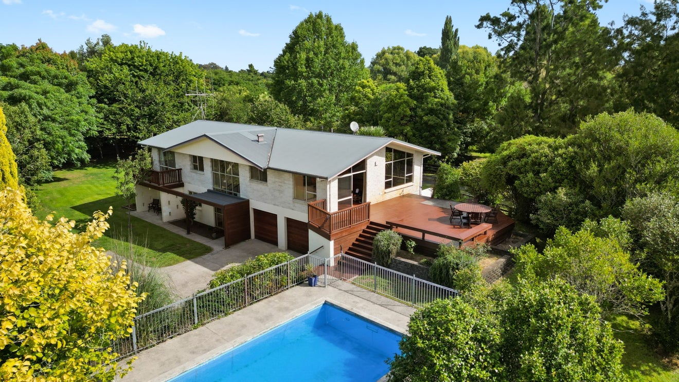 41 Poplar Lane, Matangi, Hamilton - Carousel 1
