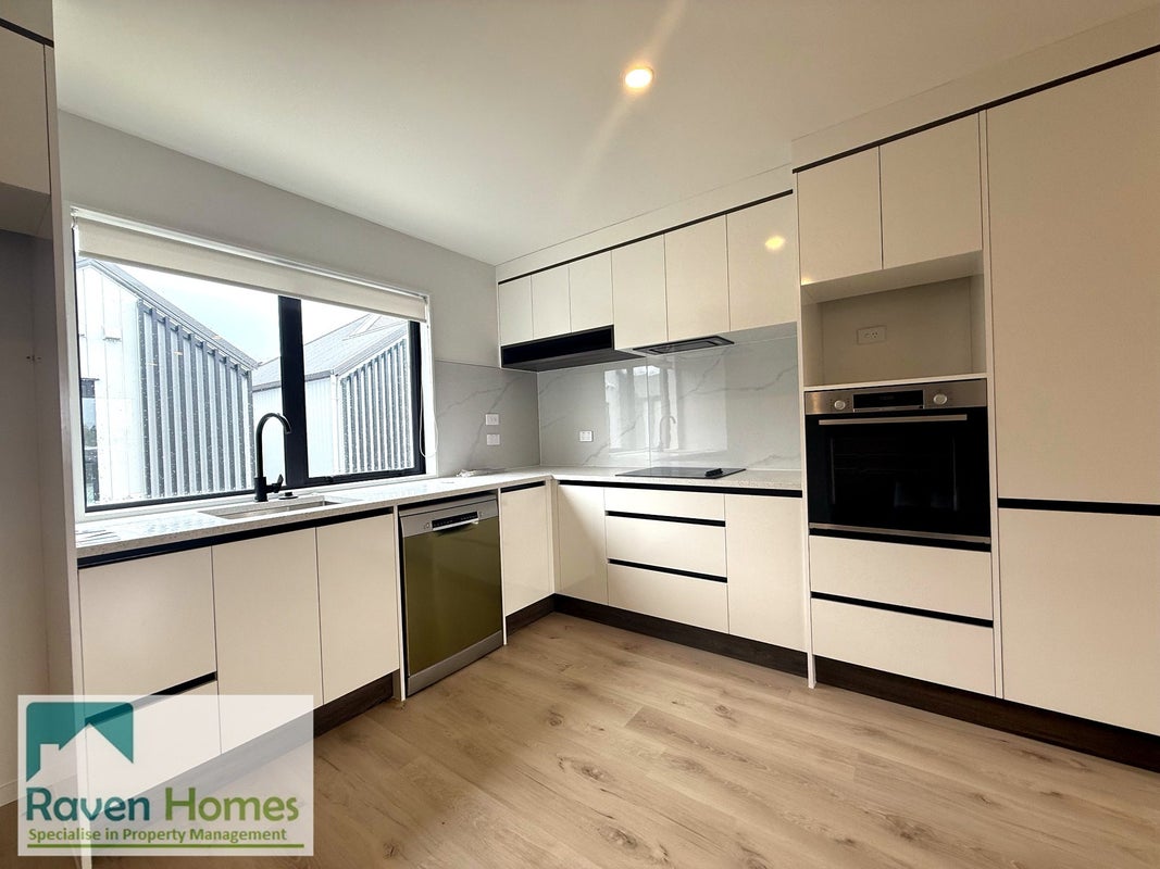 4/25 Taikata Road, Te Atatu Peninsula, Auckland - Carousel 1
