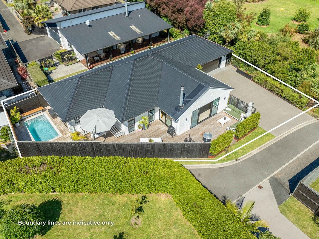 90 Obsidian Way, Papamoa Beach, Te Puke - Carousel 2