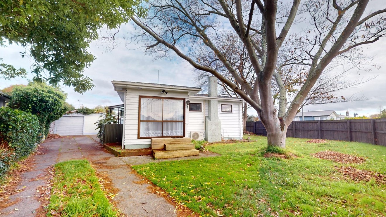 85 Highbury Avenue, Highbury, Palmerston North - Carousel 1