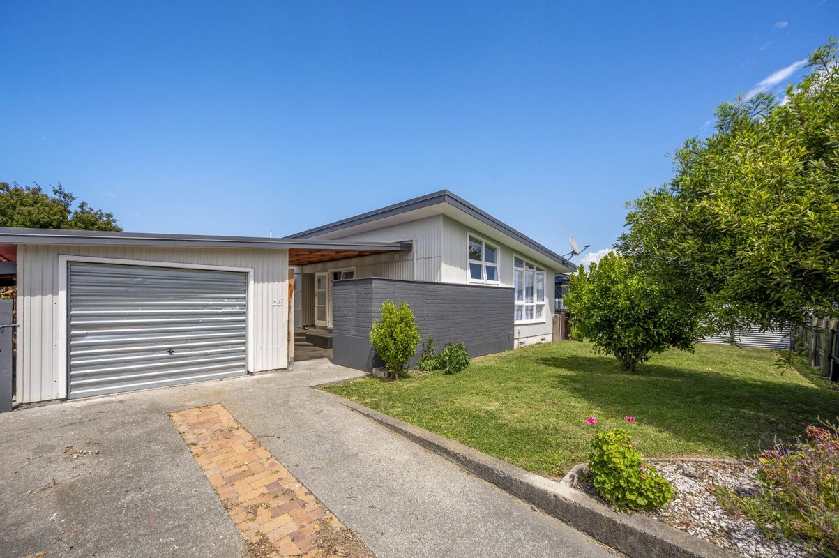 33 Alexander Avenue, Onekawa, Napier - Carousel 17