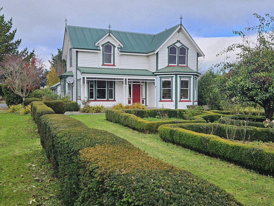 74 Riverbank Road, Inch Clutha, Clutha, Otago - Carousel 1