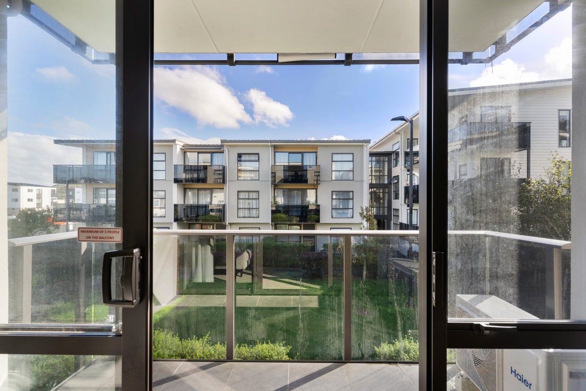 103/69D Hall Avenue, Mangere, Auckland - Carousel 2