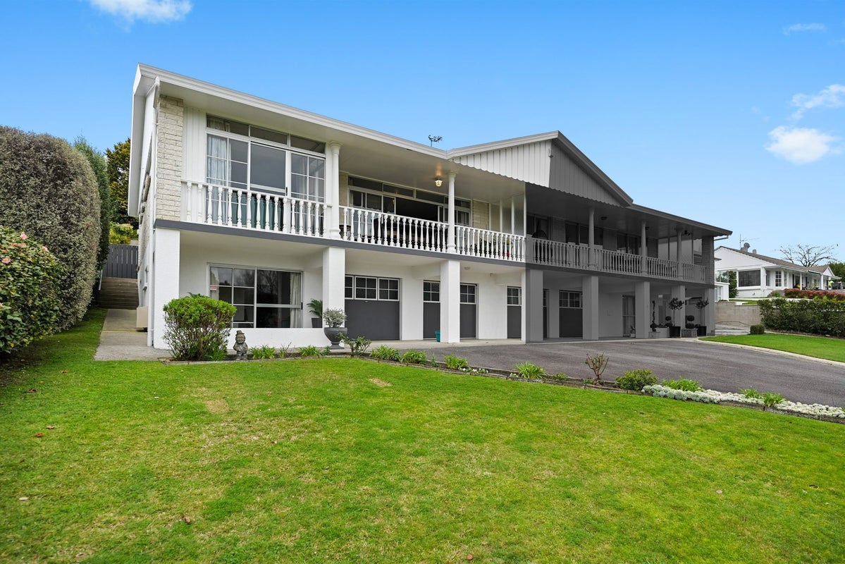9 St Andrews Terrace, St Andrews, Hamilton - Carousel 2