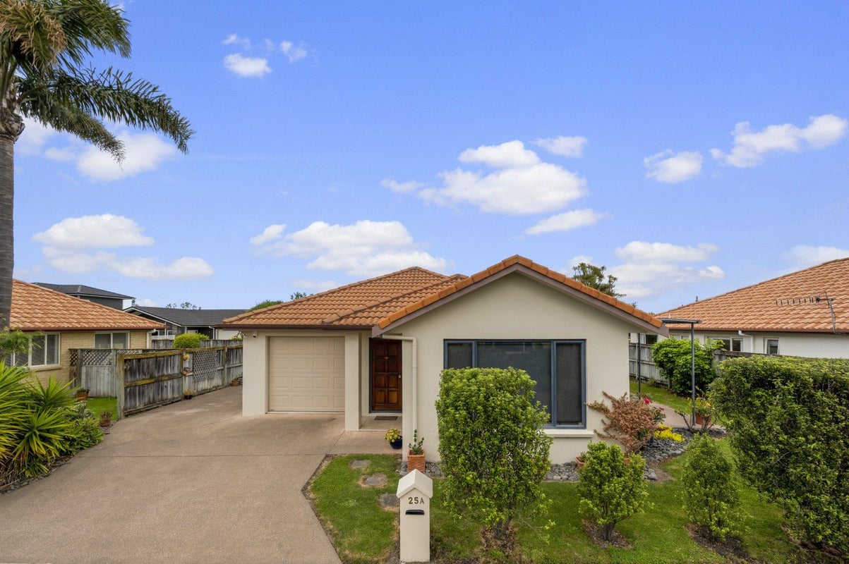 25A Pembroke Street, Taradale, Napier - Carousel 1