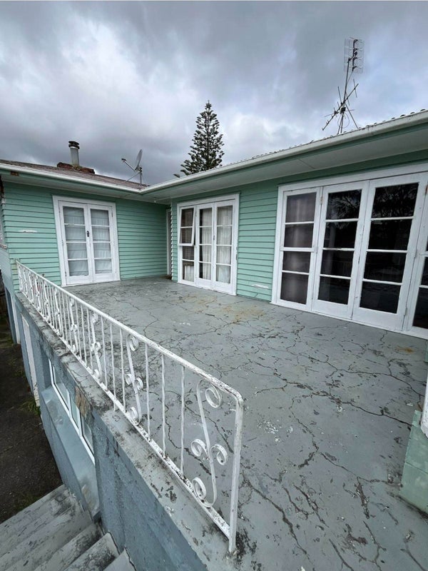 2/27 Quona Avenue, Waikowhai, Auckland - Carousel 1