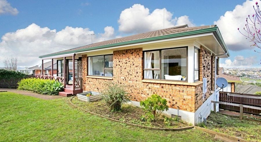 2/16 Ridge Road, Howick, Auckland - Carousel 16