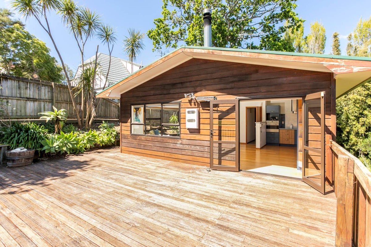 3/43 Howe Street, Howick, Auckland - Carousel 1