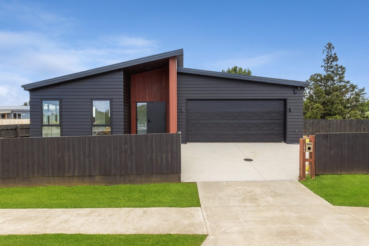 18A Acacia Avenue, Kihikihi, Te Awamutu - Carousel 1