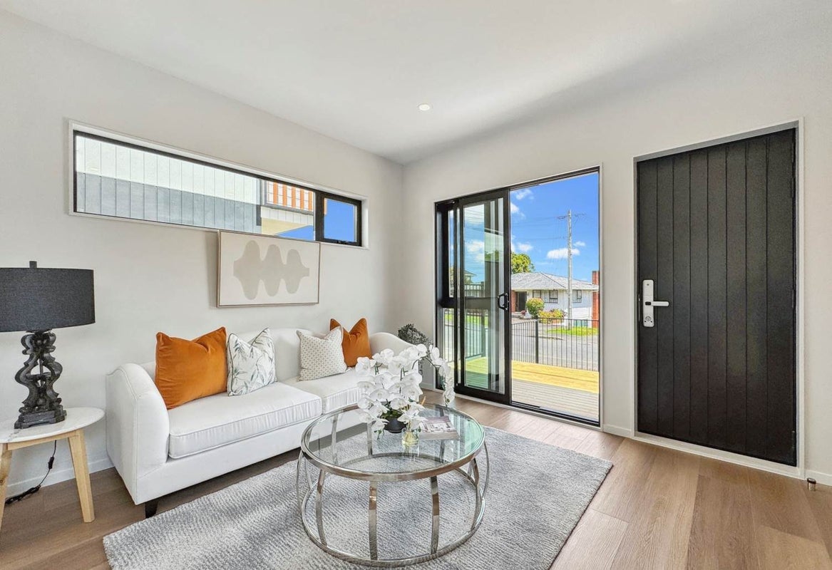 38A Cormack Street, Mount Roskill, Auckland - Carousel 2