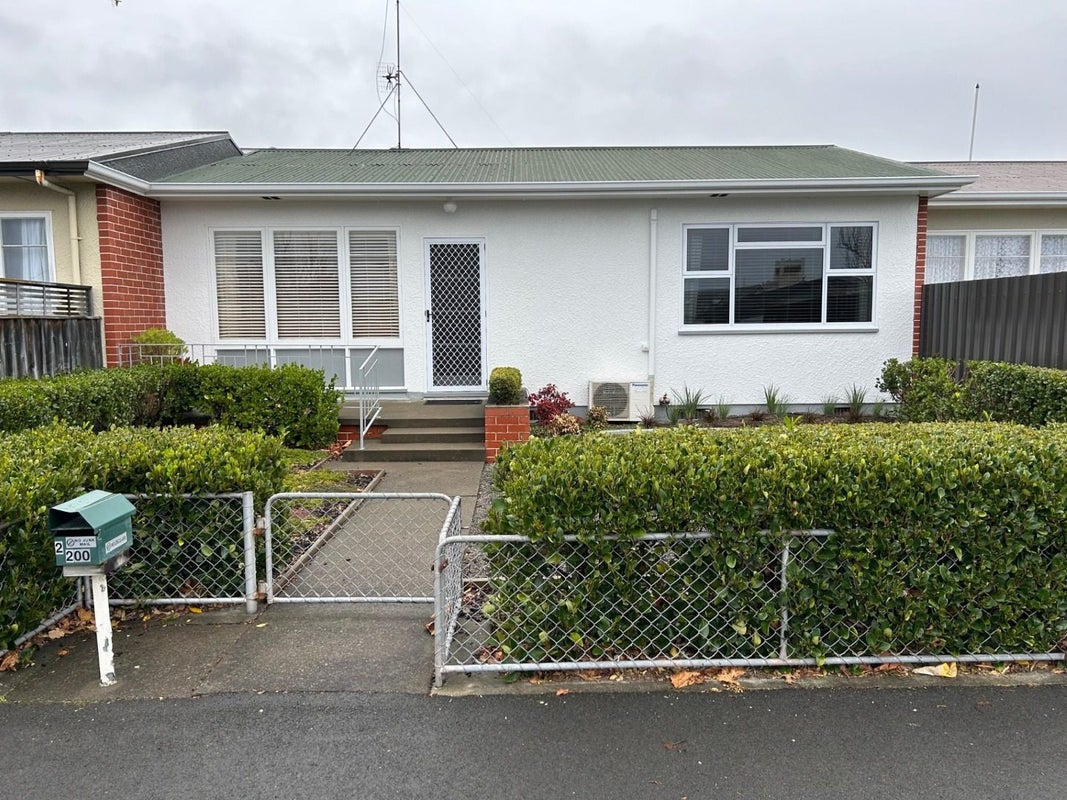 2/200 SOUTHAMPTON STREET WEST, AKINA, HASTINGS - Carousel 1