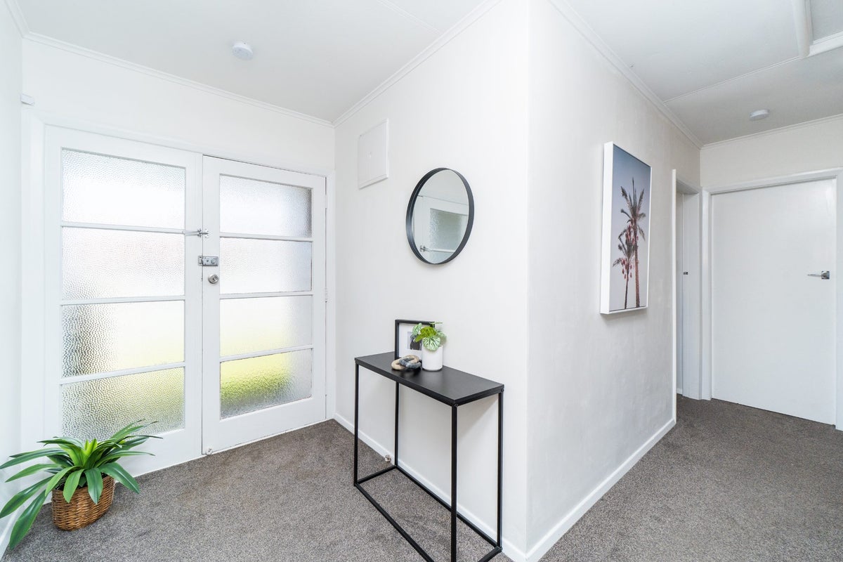 17 Wilson Crescent, Highbury, Palmerston North, Manawatu / Whanganui - Carousel 2