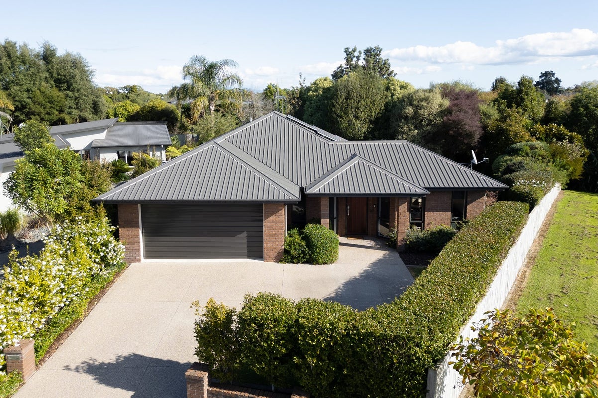 18 Azure Place, Huntington, Hamilton - Carousel 1