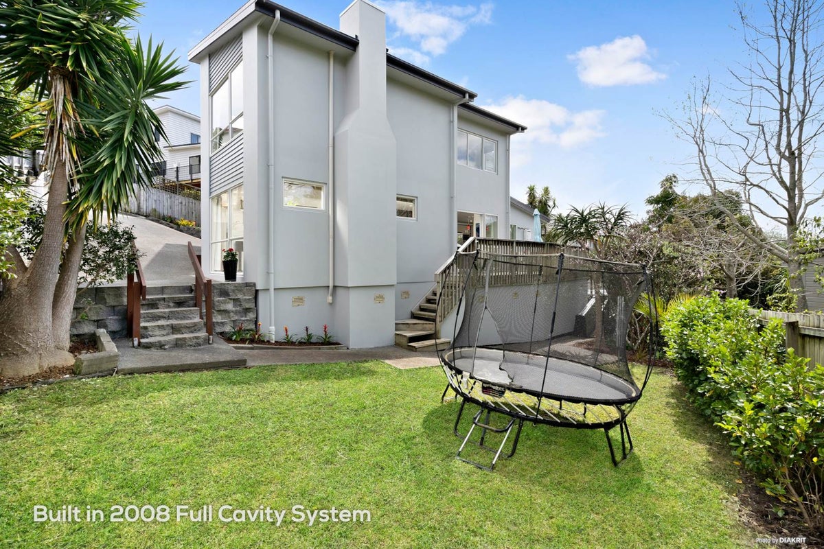 687A Beach Road, Rothesay Bay, Auckland - Carousel 2