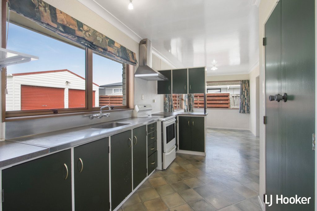 22 Heron Crescent, Katikati, Katikati - Carousel 2