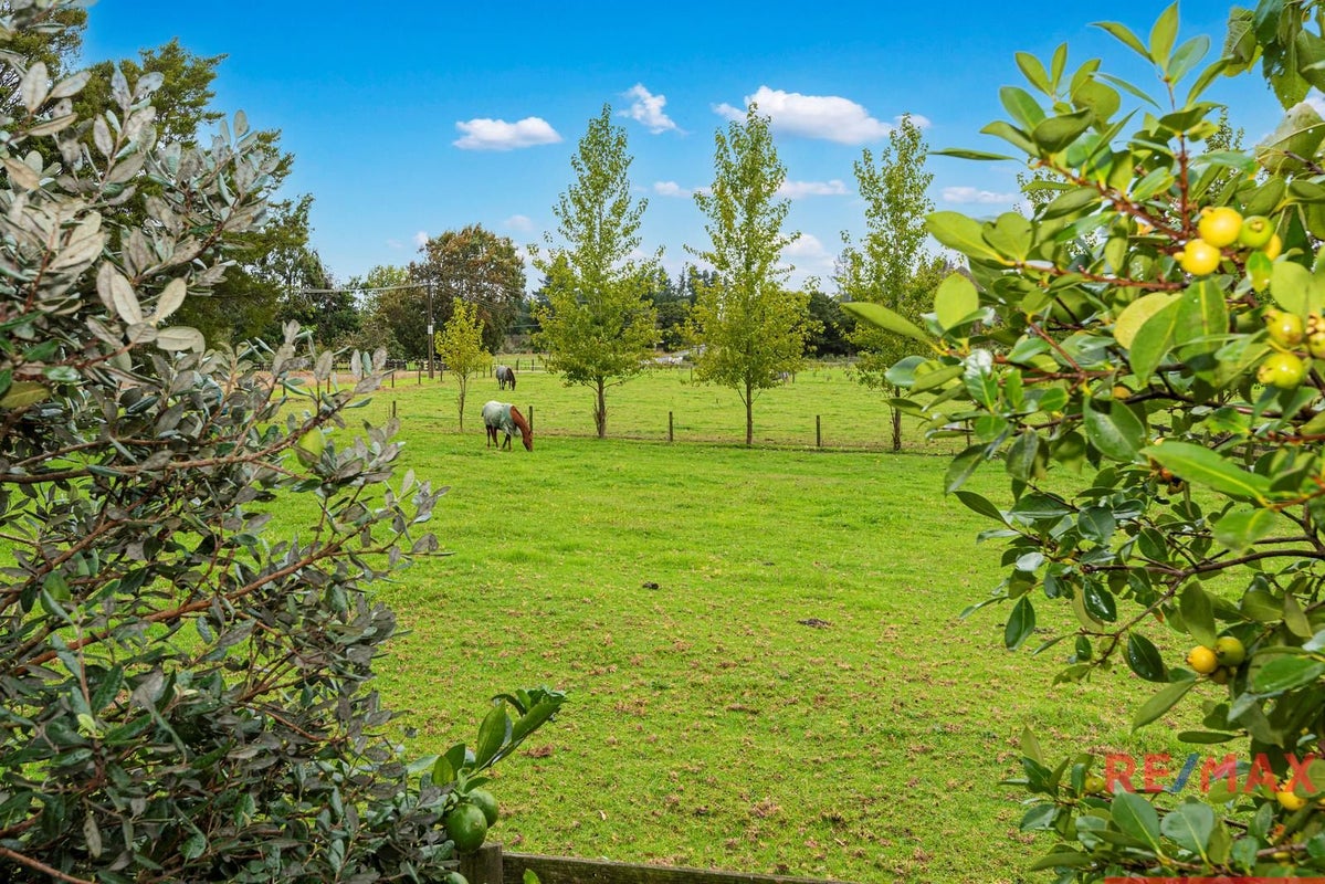 50 Draffin Road, Poroti, Whangarei - Carousel 1