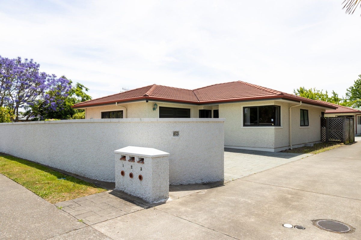 13 Moeller Street, Taradale, Napier - Carousel 1