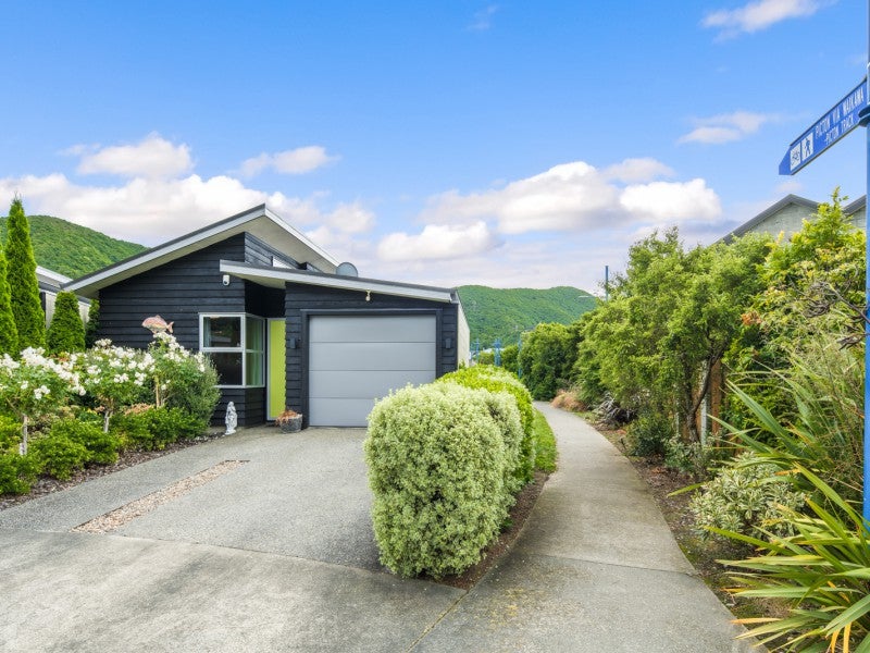 12 Nautique Place, Waikawa, Picton - Carousel 24