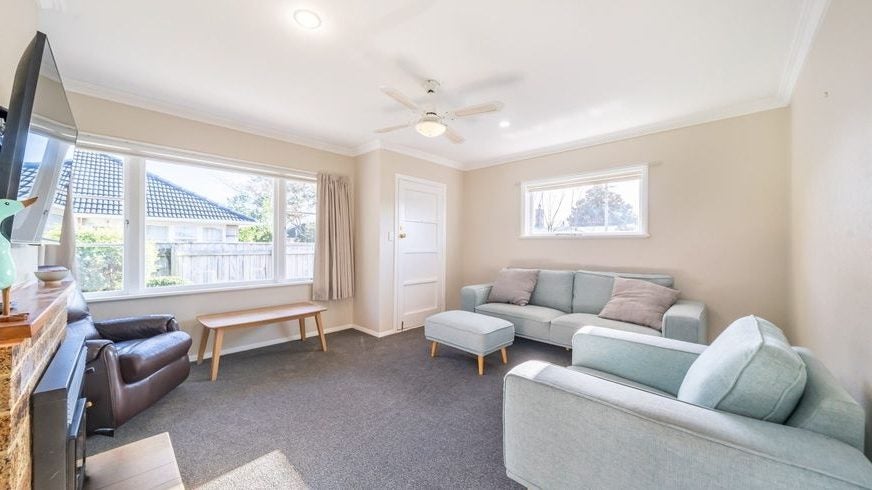 5 Lane Street, Wallaceville, Upper Hutt - Carousel 1