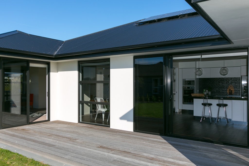 51 Links Drive, Waiwhakaiho, New Plymouth - Carousel 17