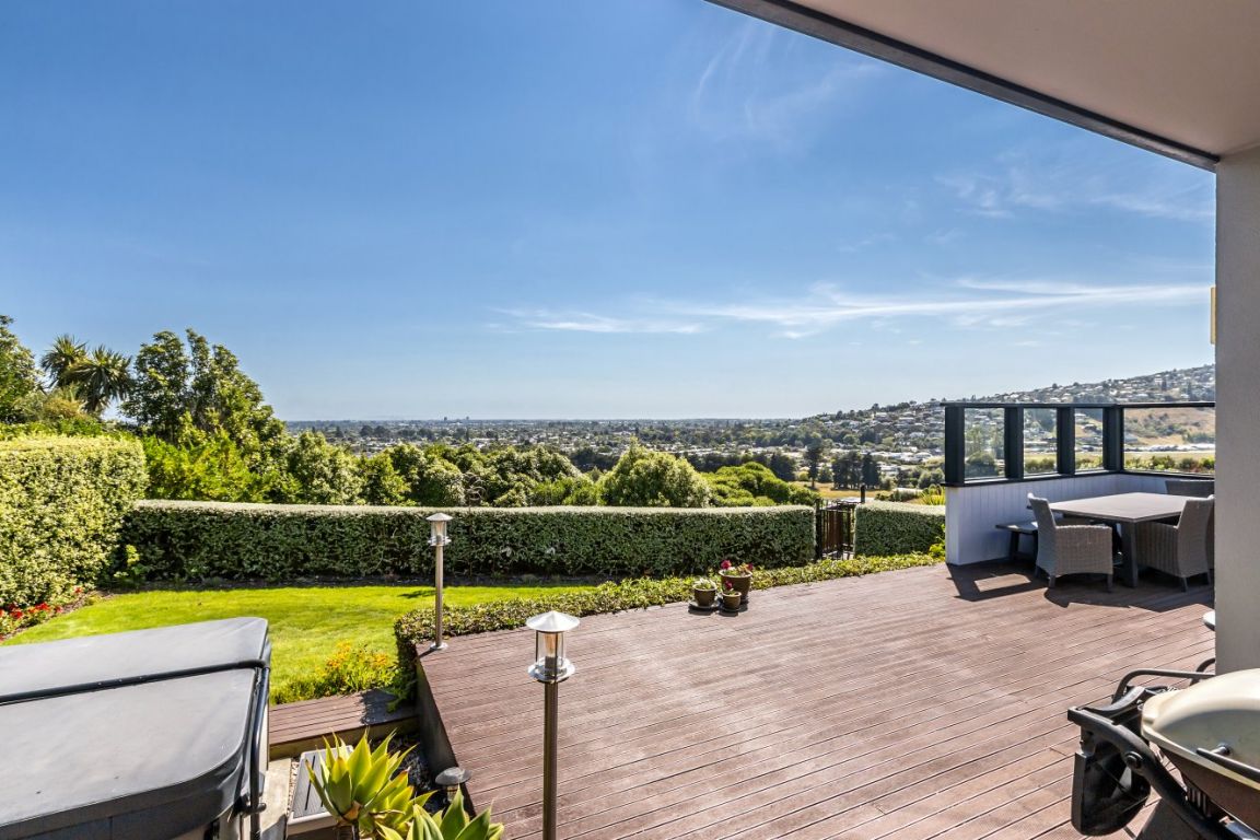 59 Ravensdale Rise, Westmorland, Christchurch - Carousel 2