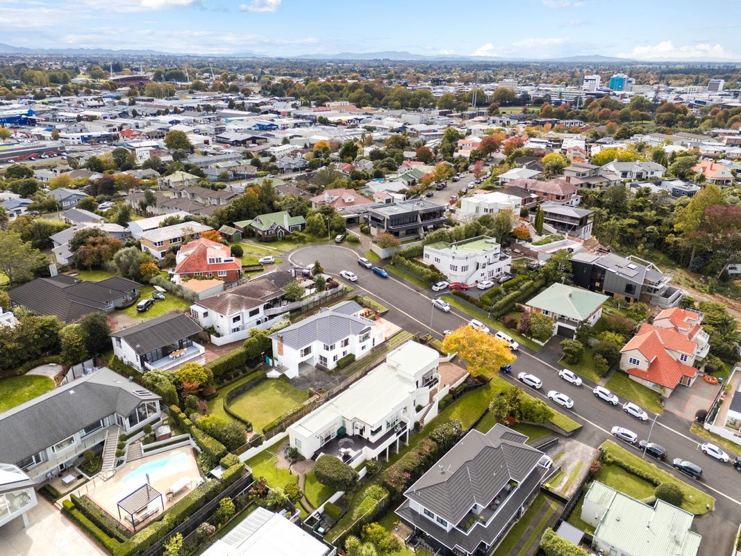 6 Fowlers Avenue, Frankton, Hamilton - Carousel 35
