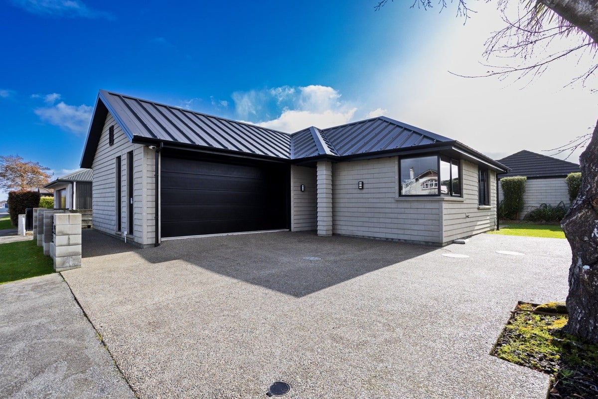 228C Herbert Street, Windsor, Invercargill - Carousel 1