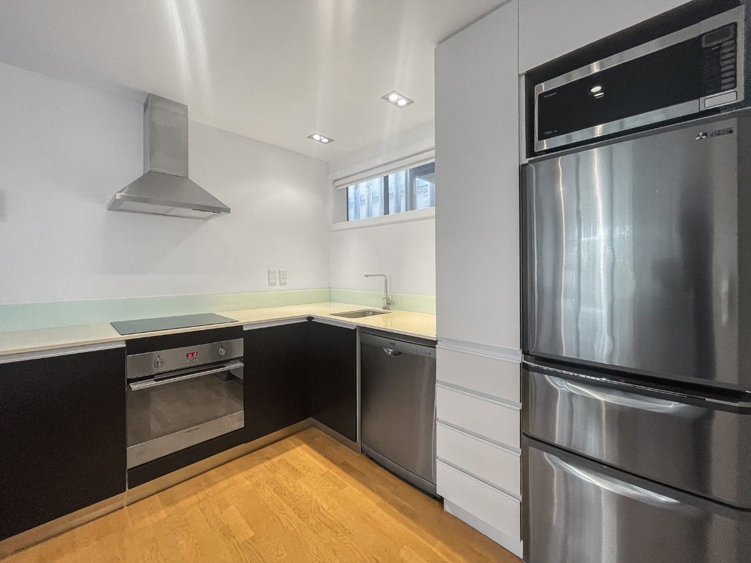 N203/28 Torrens Terrace, Mount Cook, Wellington - Carousel 2