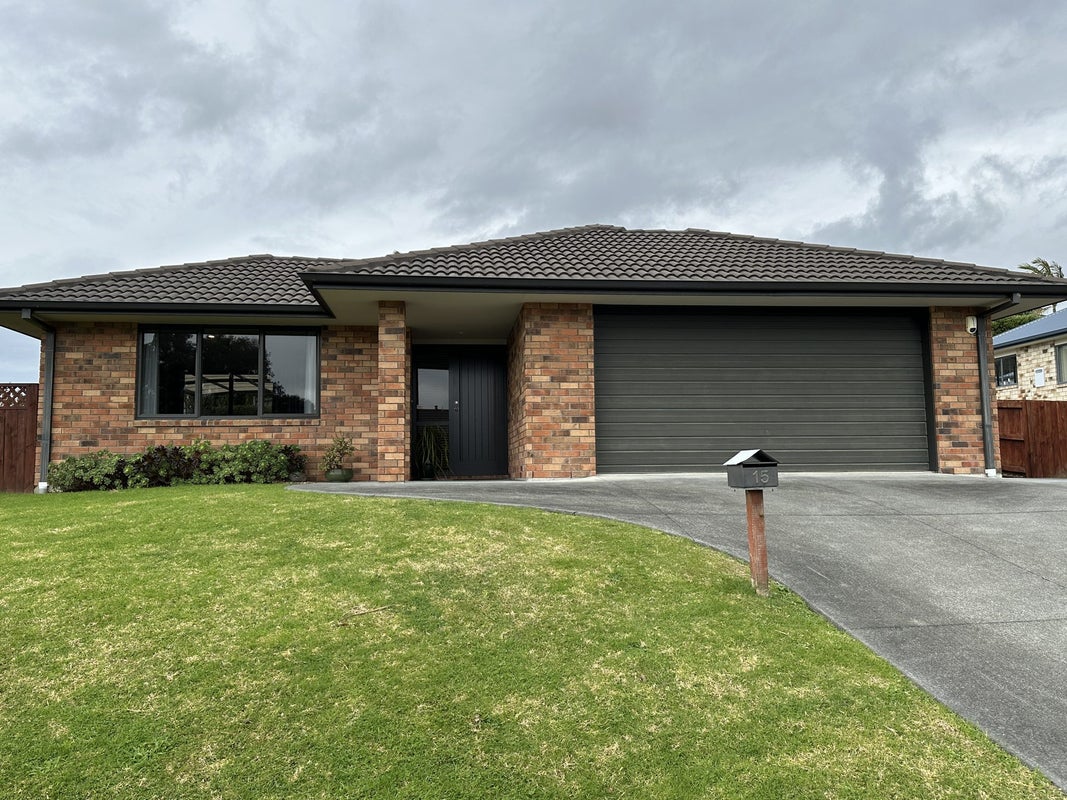 15 Kestrel Avenue, Welcome Bay, Tauranga - Carousel 2