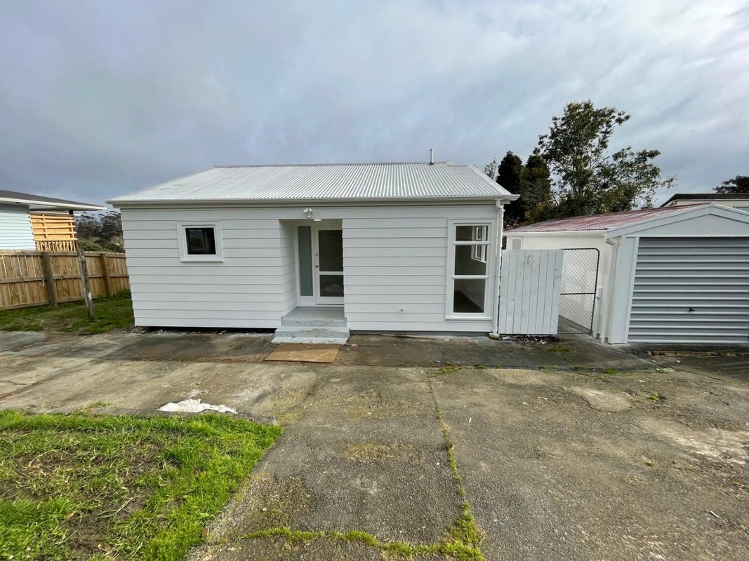 11 Friendship Place, Onerahi, Whangarei - Carousel 1