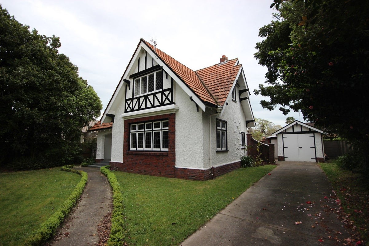 361 College Street, West End, Palmerston North - Carousel 2
