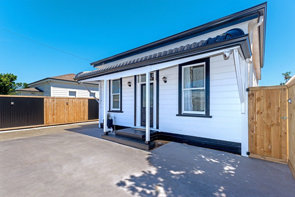 21 Wellington Street, Te Hapara, Gisborne - Carousel 2