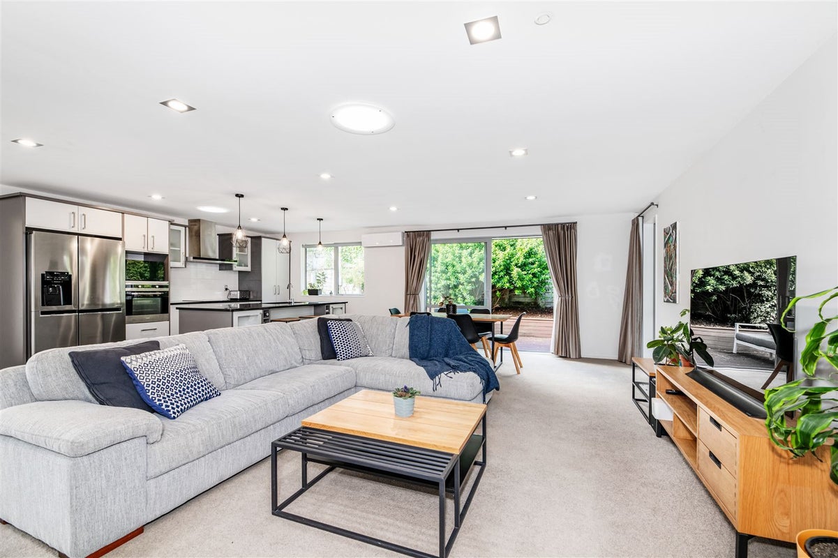 127 Rangeview Road, Sunnyvale, Auckland - Carousel 2