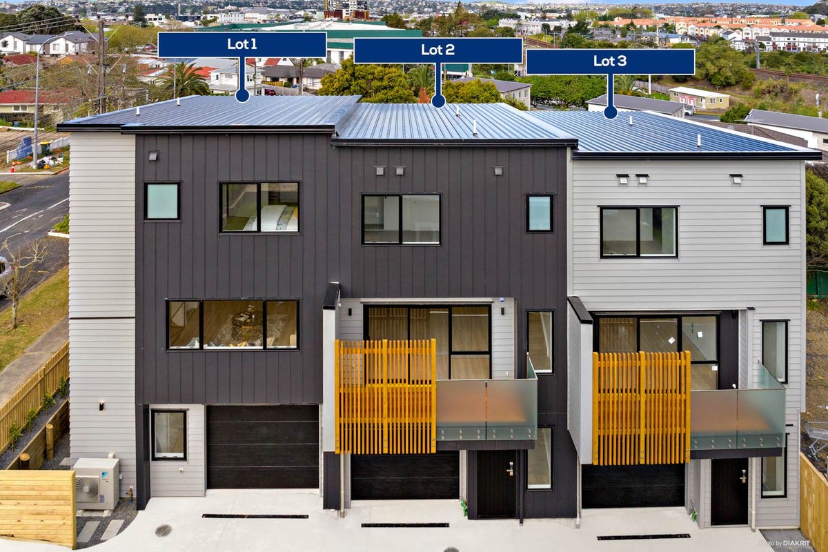 1/12 Arawa Street, New Lynn, Auckland - Carousel 1