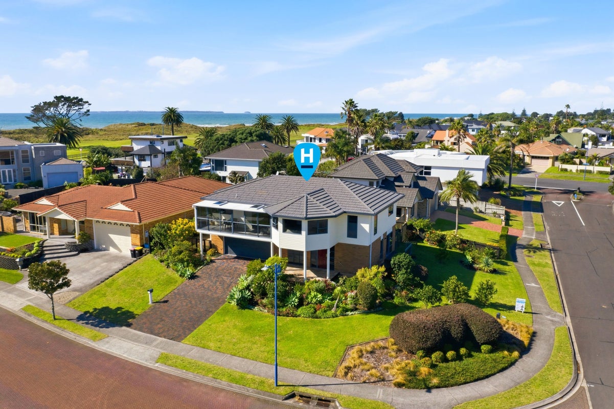 2 Santa Fe Key, Papamoa Beach, Papamoa - Carousel 1