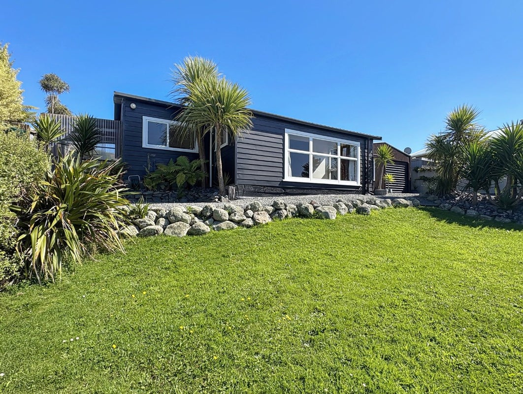 7 Whitby Place, Kaikoura - Carousel 1