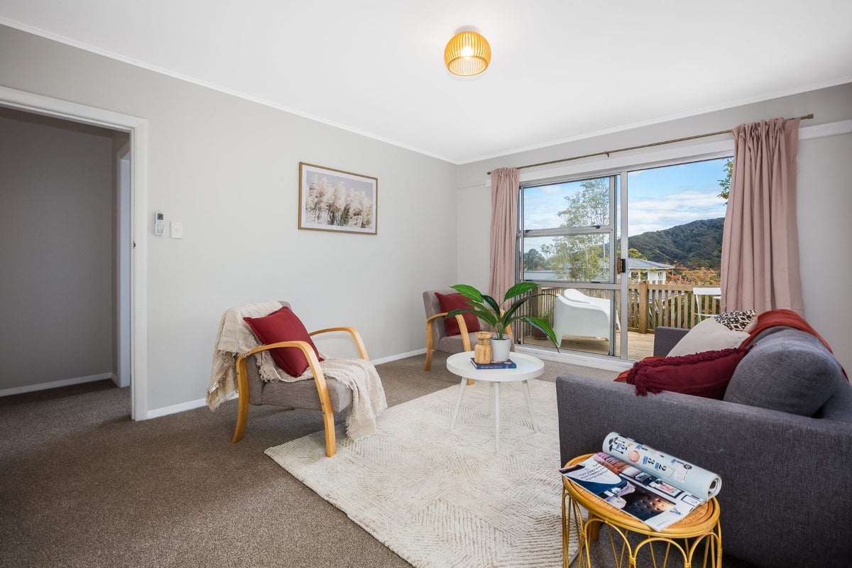 5 Gawler Grove, Wainuiomata, Lower Hutt - Carousel 2