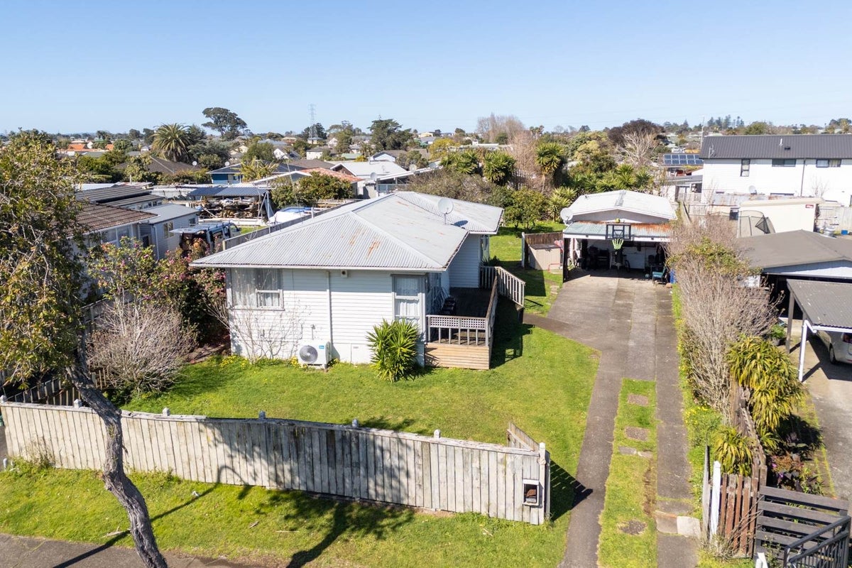 3 Jury Place, Favona, Auckland - Carousel 2