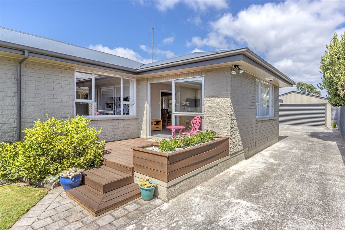 31 Ebony Street, Bishopdale, Christchurch - Carousel 2