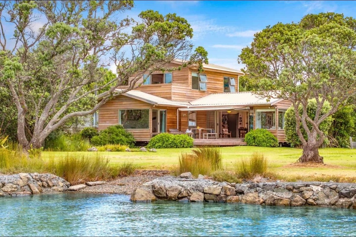 42 Harbour View Road, Warkworth - Carousel 1