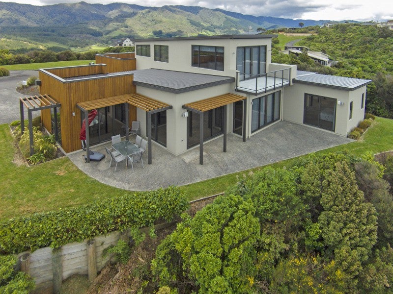 87 Mount Marua Way, Timberlea, Upper Hutt - Carousel 1
