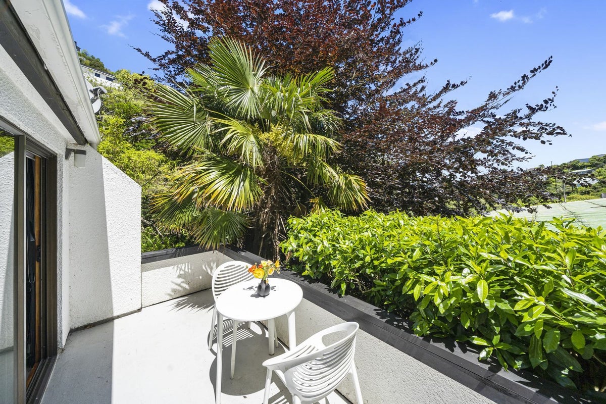 2A Waitohu Road, York Bay, Lower Hutt - Carousel 2
