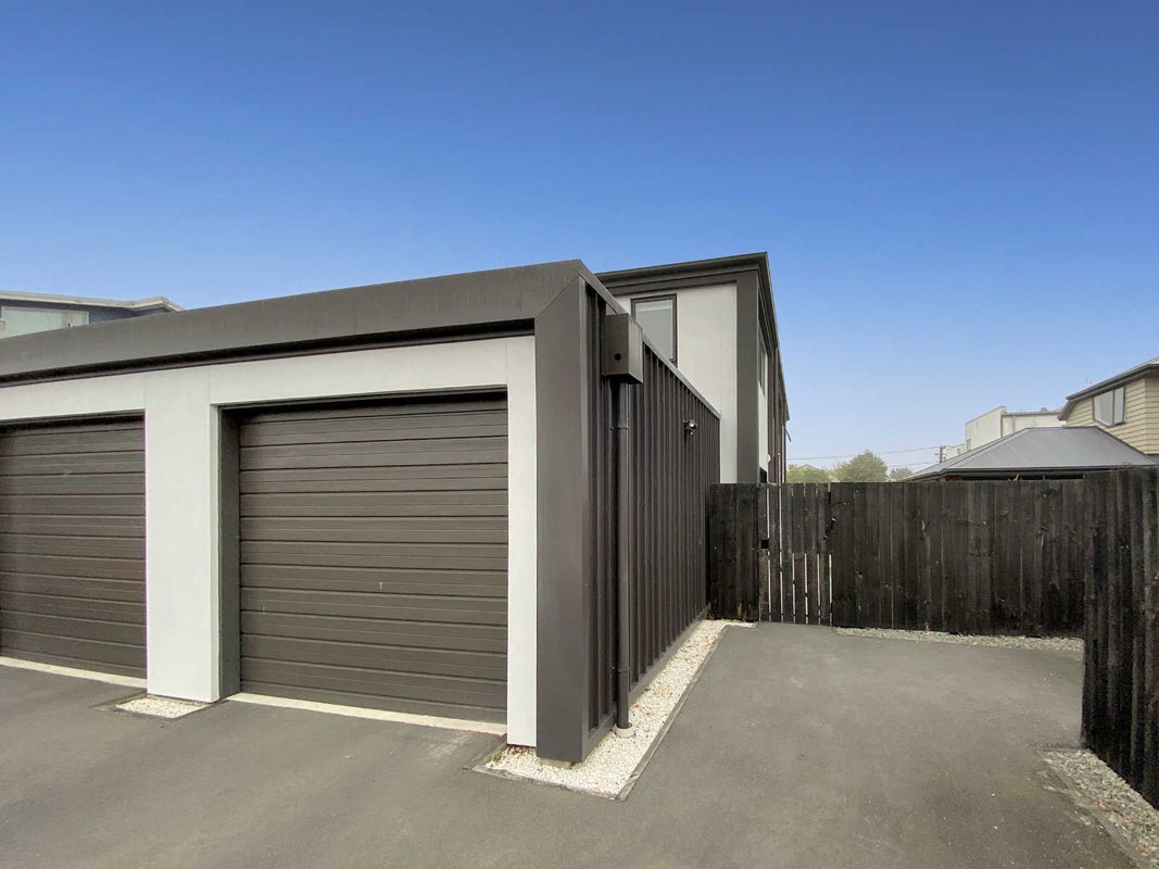 1/447 Barbadoes Street, Edgeware, Christchurch - Carousel 17