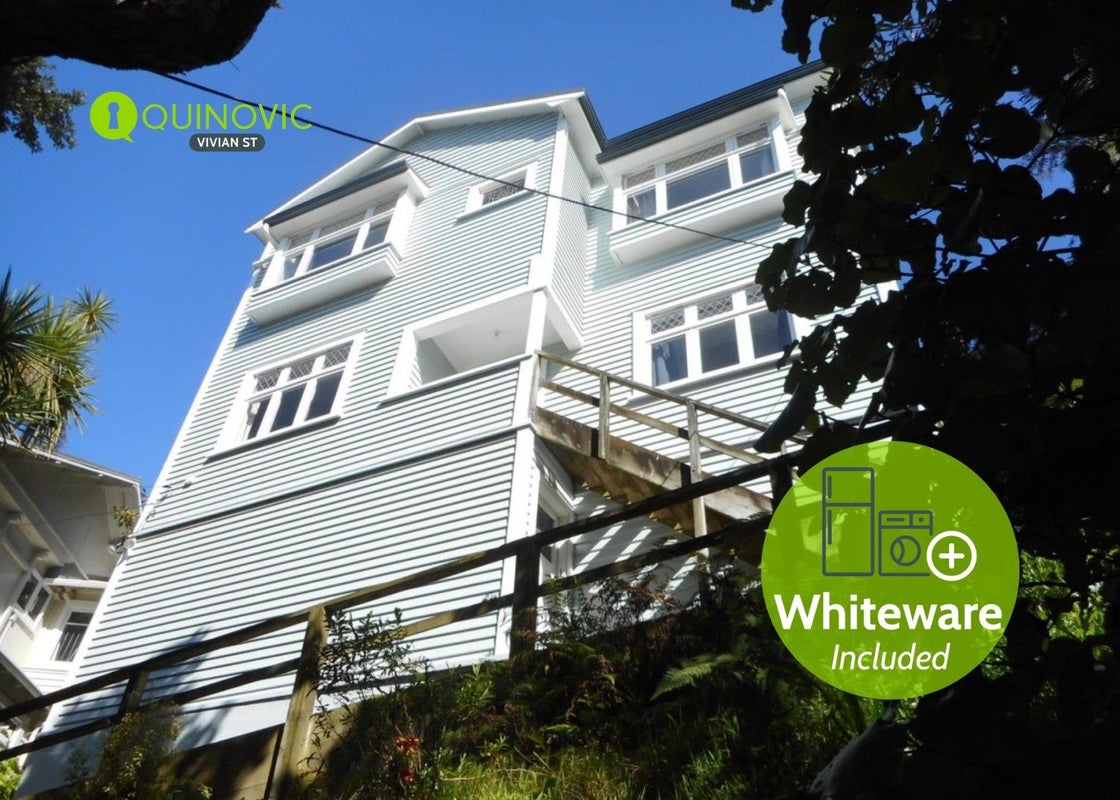 82 Kelburn Parade, Kelburn, Wellington - Carousel 1