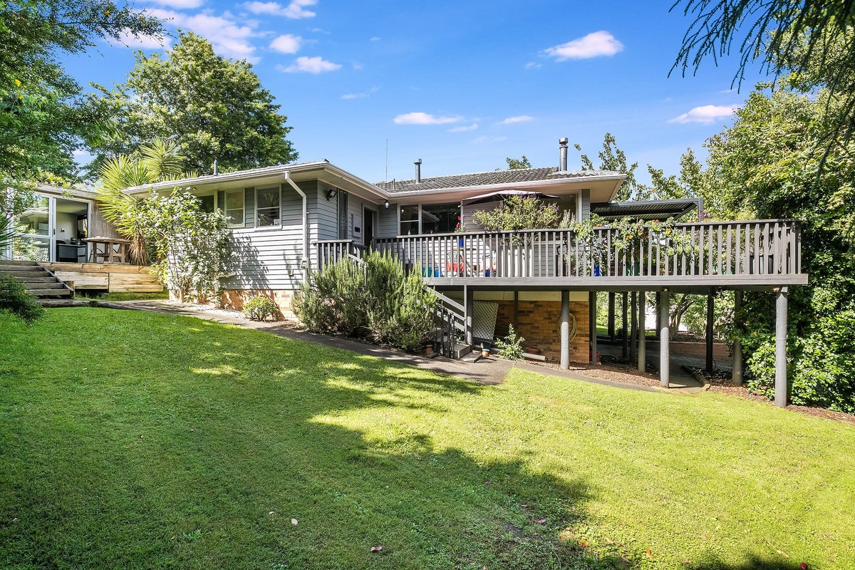 51 Mack Place, Red Hill, Papakura - Carousel 1